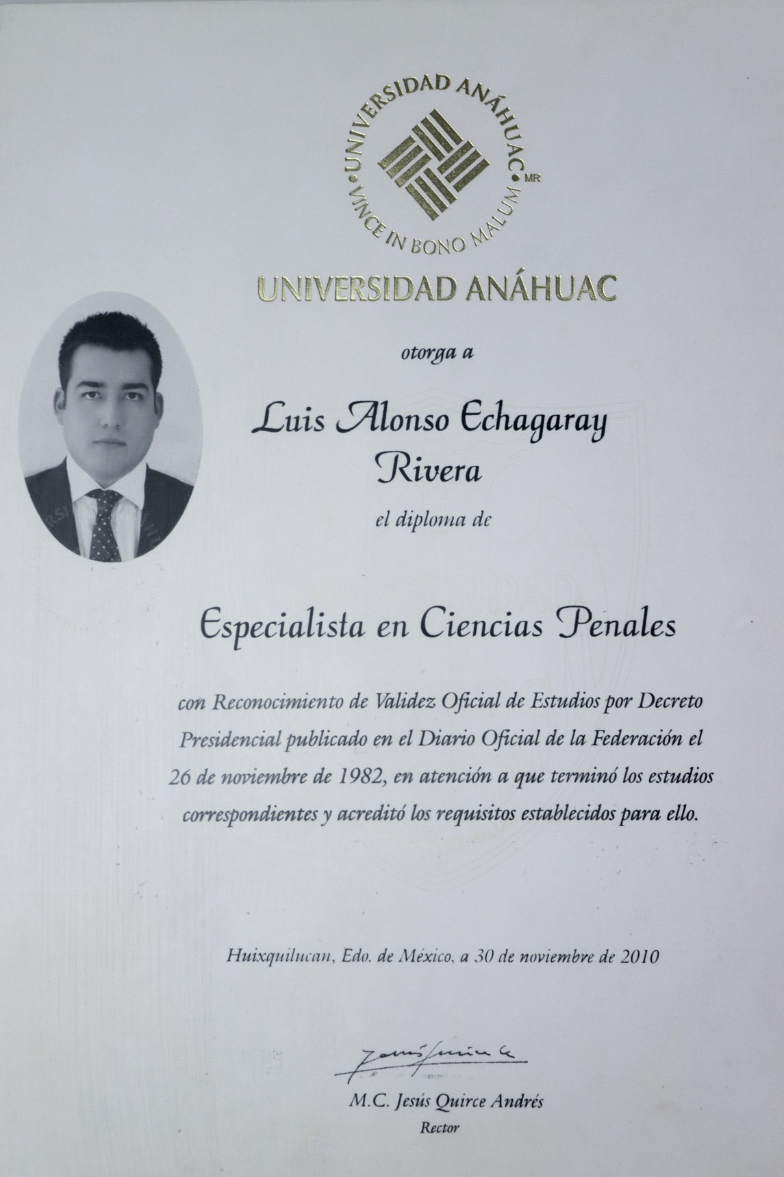 Dr. Luis Alonso Echagaray Rivera